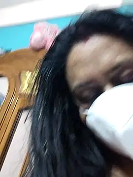 your_maahi live sex cam