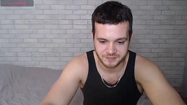 Alexxx_horny's cam snapshot