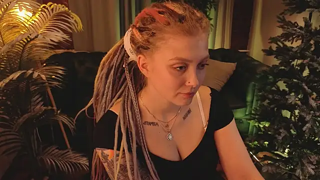 Kiki_shay live sex cam