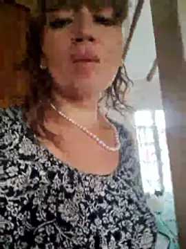 tata_sanz_'s cam snapshot