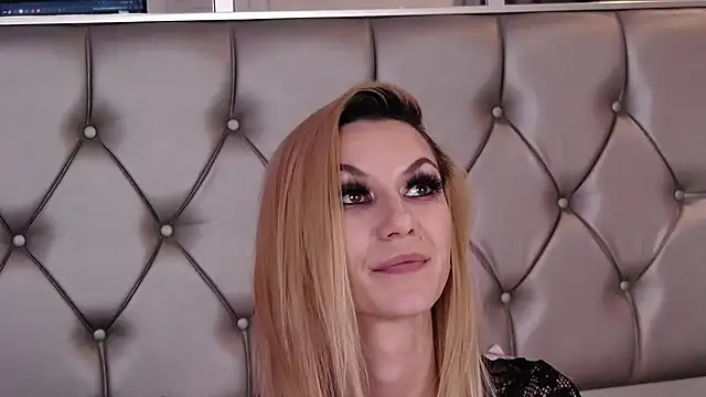 MayaHale's cam snapshot