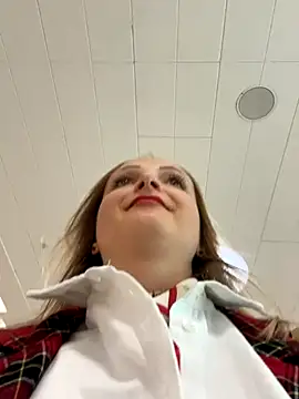 SneakyDomina_Tattii live sex cam