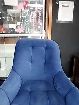 _karla_Brunette_'s cam snapshot