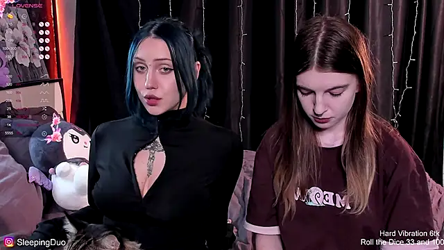 SleepingDuo's cam snapshot