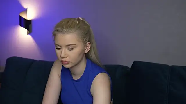 AshleyNikoo live sex cam