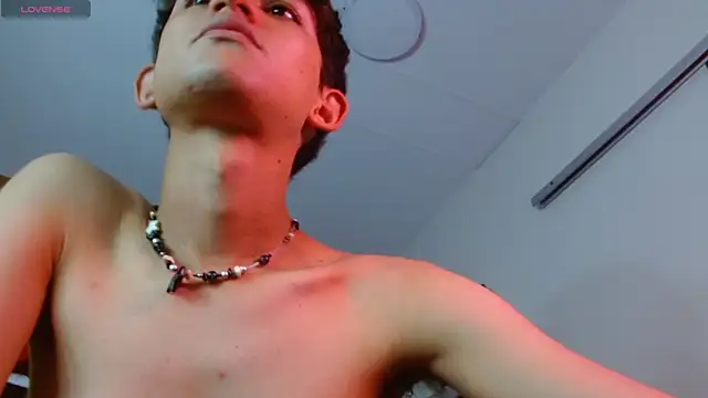 Michaelkoiv live sex cam