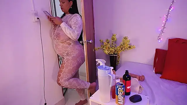 Nicol_Love0's cam snapshot