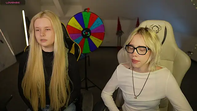 Jessica_start's cam snapshot