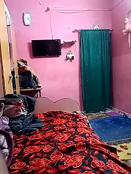 Marathicoupl123 live sex cam