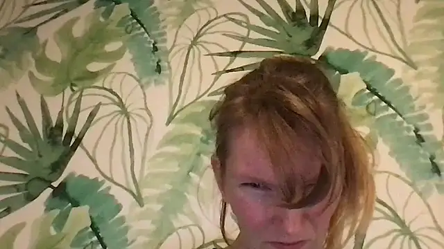 MeluaMauritius's cam snapshot