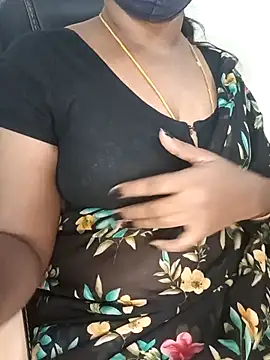 Tamil-hotwife's web cam