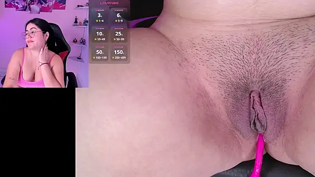 DanielaHang live sex cam