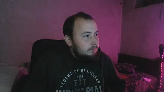 BIG-COCK-OMG's cam snapshot