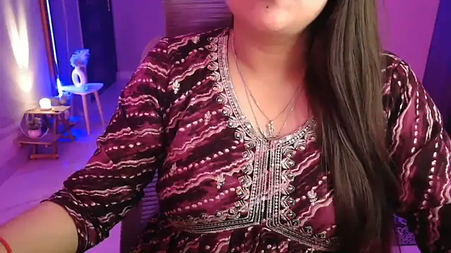 Mitikaa live sex cam