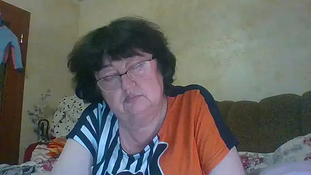 MilaSky5303's cam snapshot