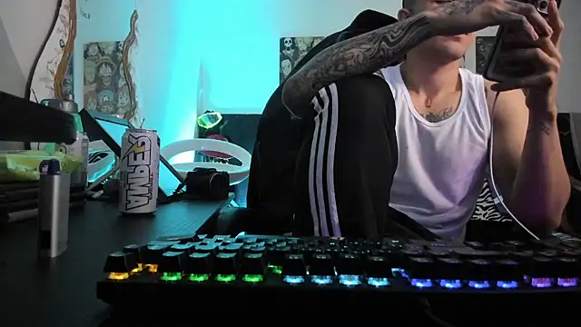 Dominatofstupid's web cam