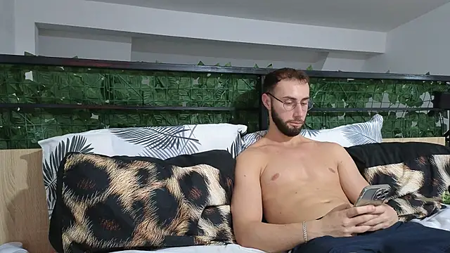 RyanStorm_'s cam snapshot