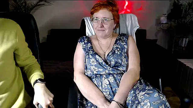 JoannaAndNeighbour live sex cam