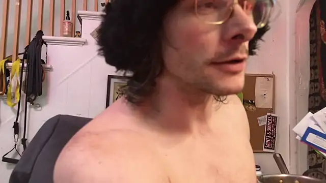 MasterDaddyCool's cam snapshot