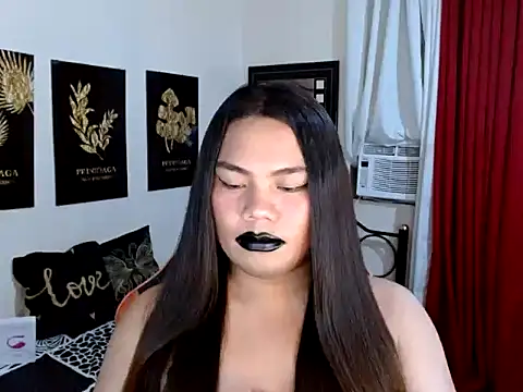 TSbrianaHugeCock's cam snapshot