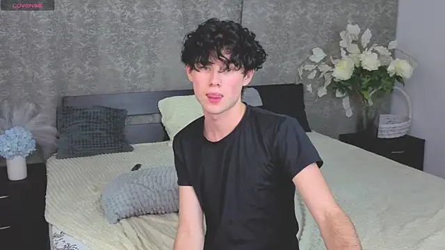 Cute_Mike's cam snapshot