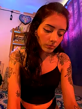 LiliJones_'s cam snapshot