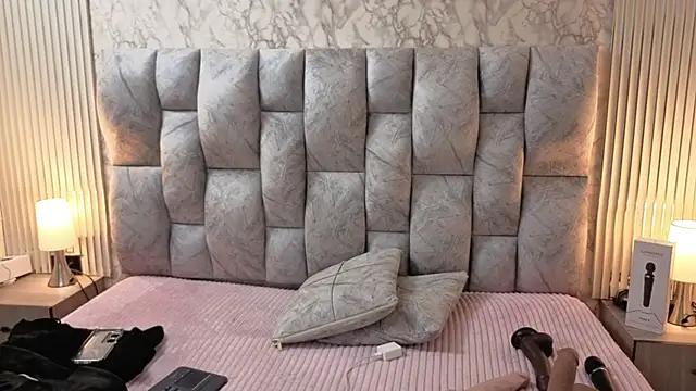 charlotte__G's cam snapshot