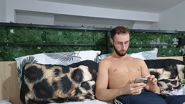 RyanStorm_'s cam snapshot