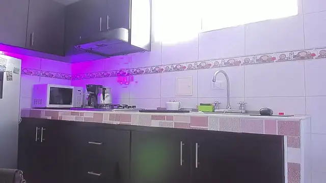 Emma-evans's cam snapshot