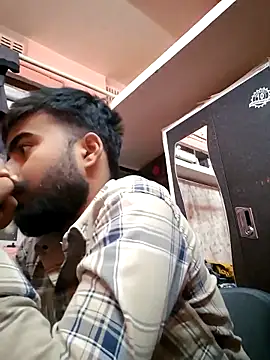 soniriyaa010101's cam snapshot