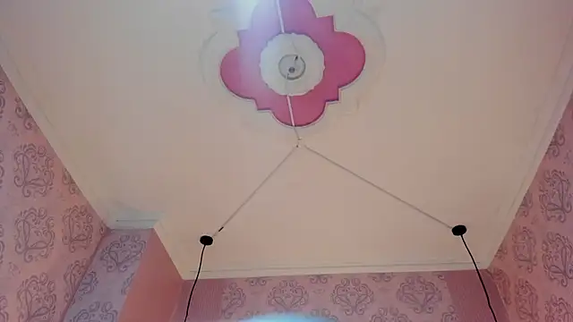 CHLOE_BLOWJOB's cam snapshot