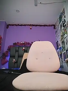 ashtoncooperr's cam snapshot