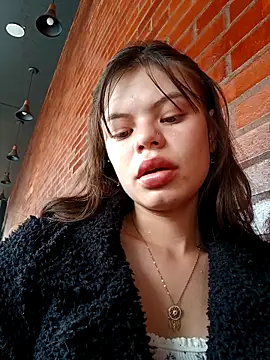 _Isabella-7's cam snapshot