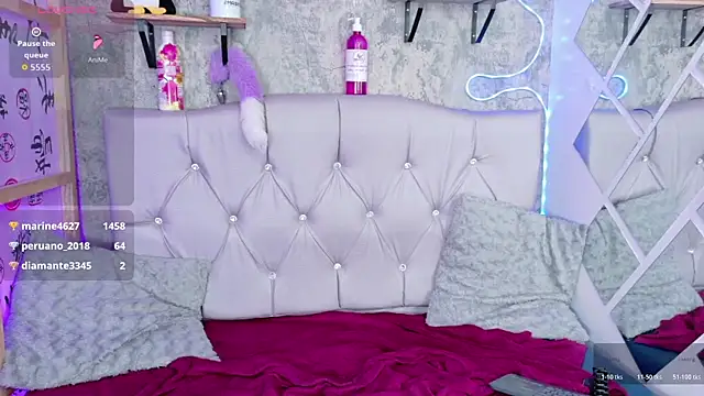 Megan_sophia2's cam snapshot