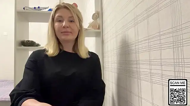 Blondie_xoxoxo's cam snapshot