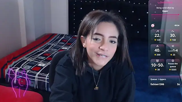 Coraline_Playful's cam snapshot