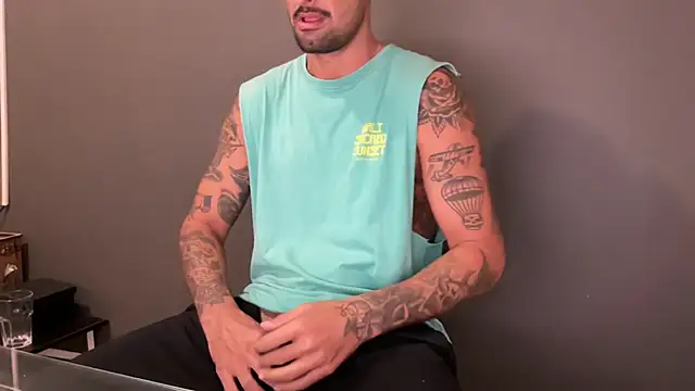 ZeusDelicious's cam snapshot