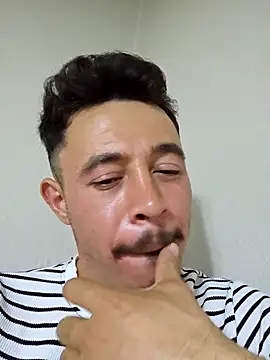 Paploesco026 live sex cam