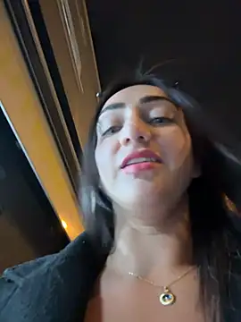 Ninabigtitied live sex cam