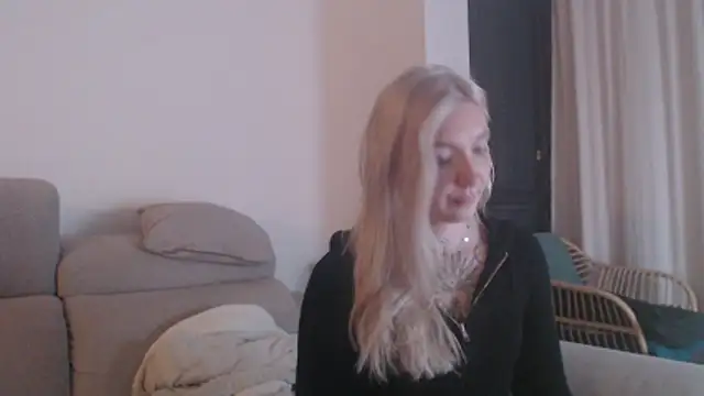 tattoobbgirl's cam snapshot