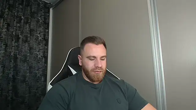 Thori92 live sex cam