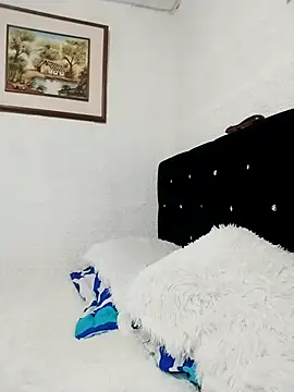 ElizabethWeil's cam snapshot