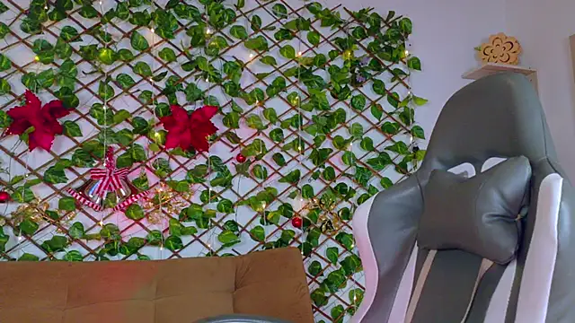 alice_rous21's cam snapshot