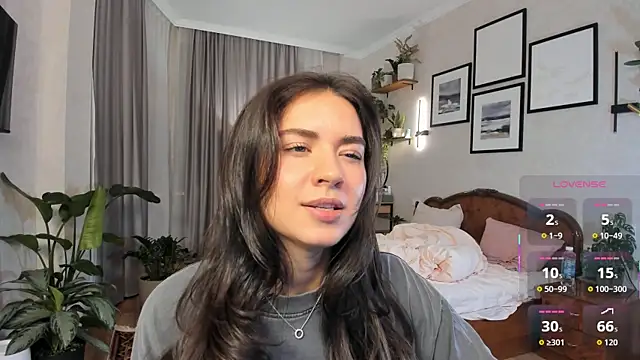 NicoleLuv live sex cam