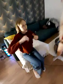 caressyourself's cam snapshot