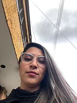 Isabella_Varella's cam snapshot