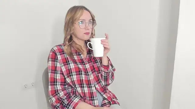 SharonFlower's web cam