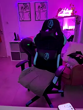 Lara_Bergmann live sex cam