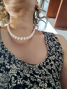 tata_sanz_ live sex cam