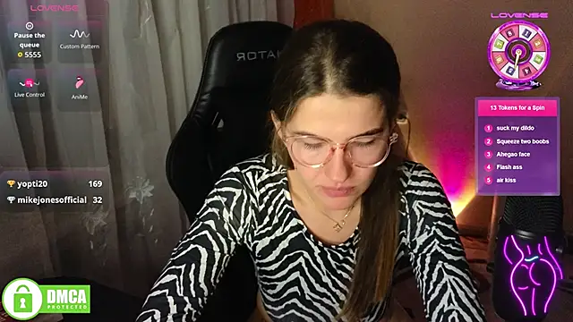 mag1c_eyes1's cam snapshot